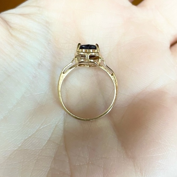 TL 10K Amethyst dark Purple Heart cut 6mm solid yellow gold size 5 ring​…​ - Picture 7 of 11